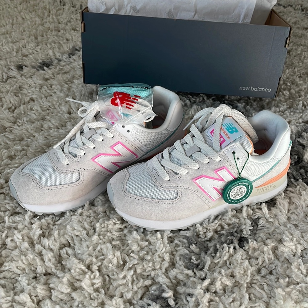 New Balance 574 Nimbus Cloud Peach Glaze